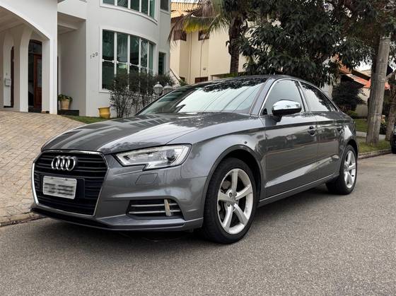 AUDI A3 1.4 TFSI SEDAN AMBIENTE 16V FLEX 4P TIPTRONIC